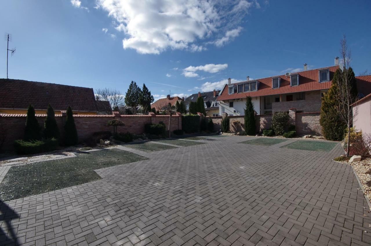 Royal Residence Apartments Gyula Dış mekan fotoğraf